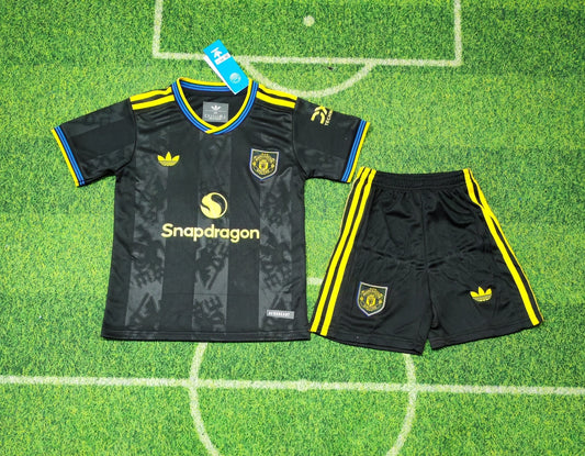 Man U Third 3
